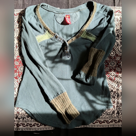Free People Tops - Free people long-sleeved shirt
